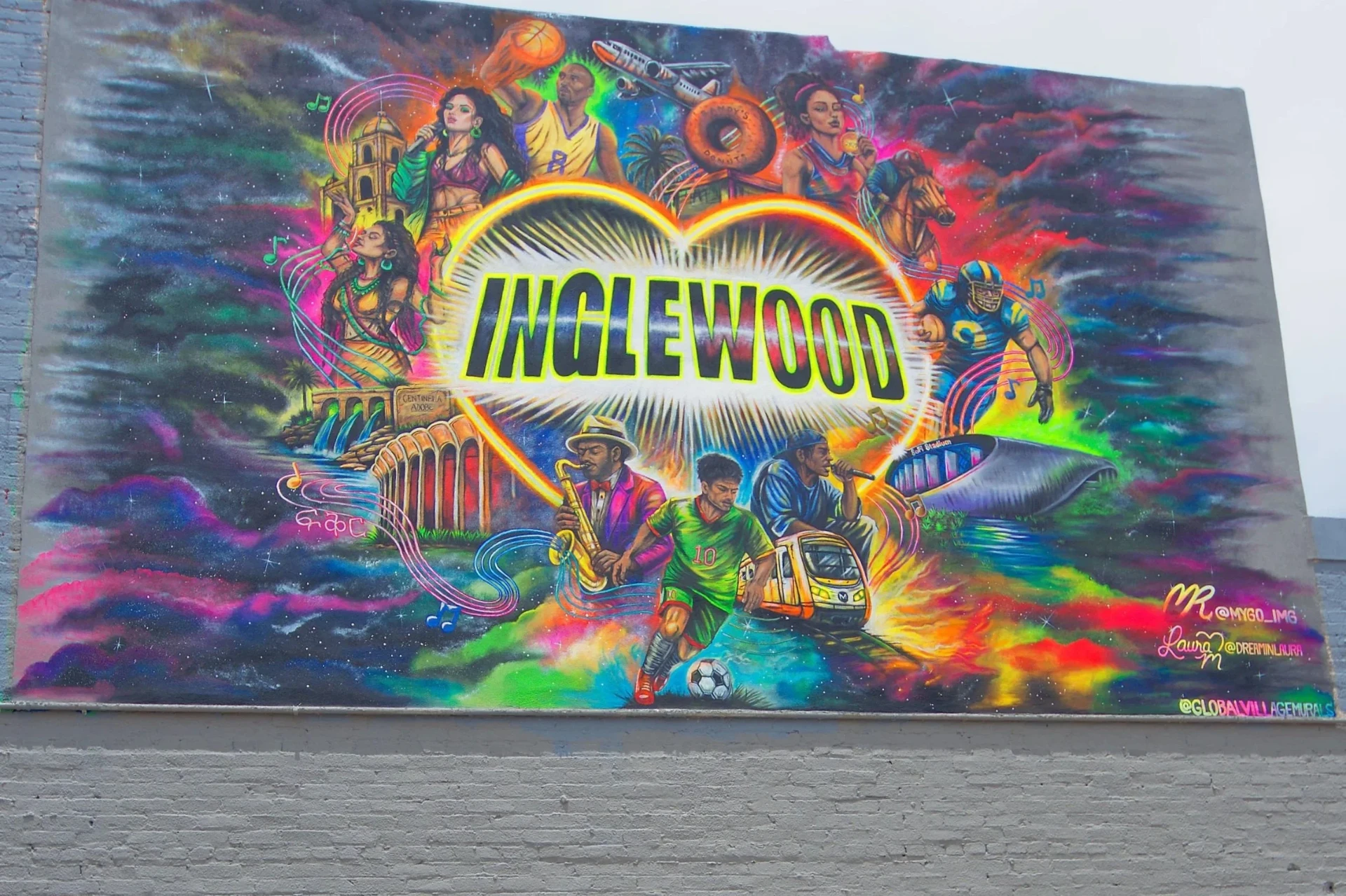 The Heartbeat of Market Street by Michael Rangel, mural at Market Street and Manchester Boulevard